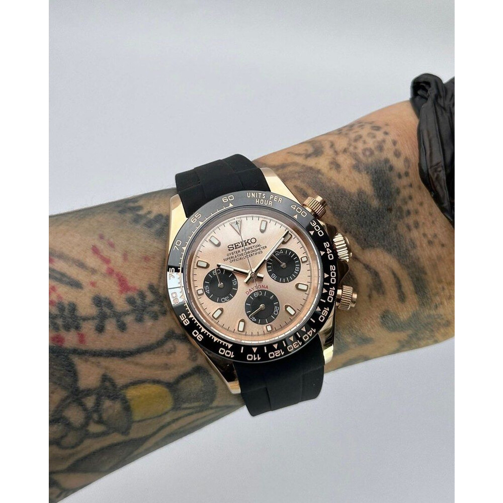 Custom Seiko Mod • Salmon Rose Gold Daytona Quartz Chronograph • 39.5mm